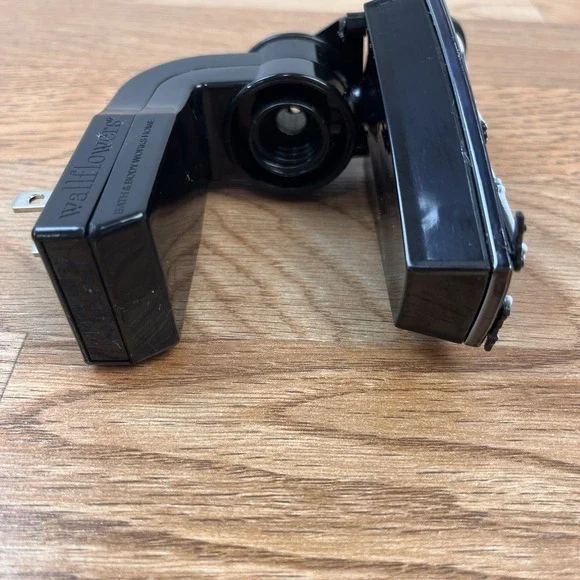 Wallflowers Halloween Skeleton Coffin Light up Plug-in Diffuser‎ Black - Picture 5 of 6